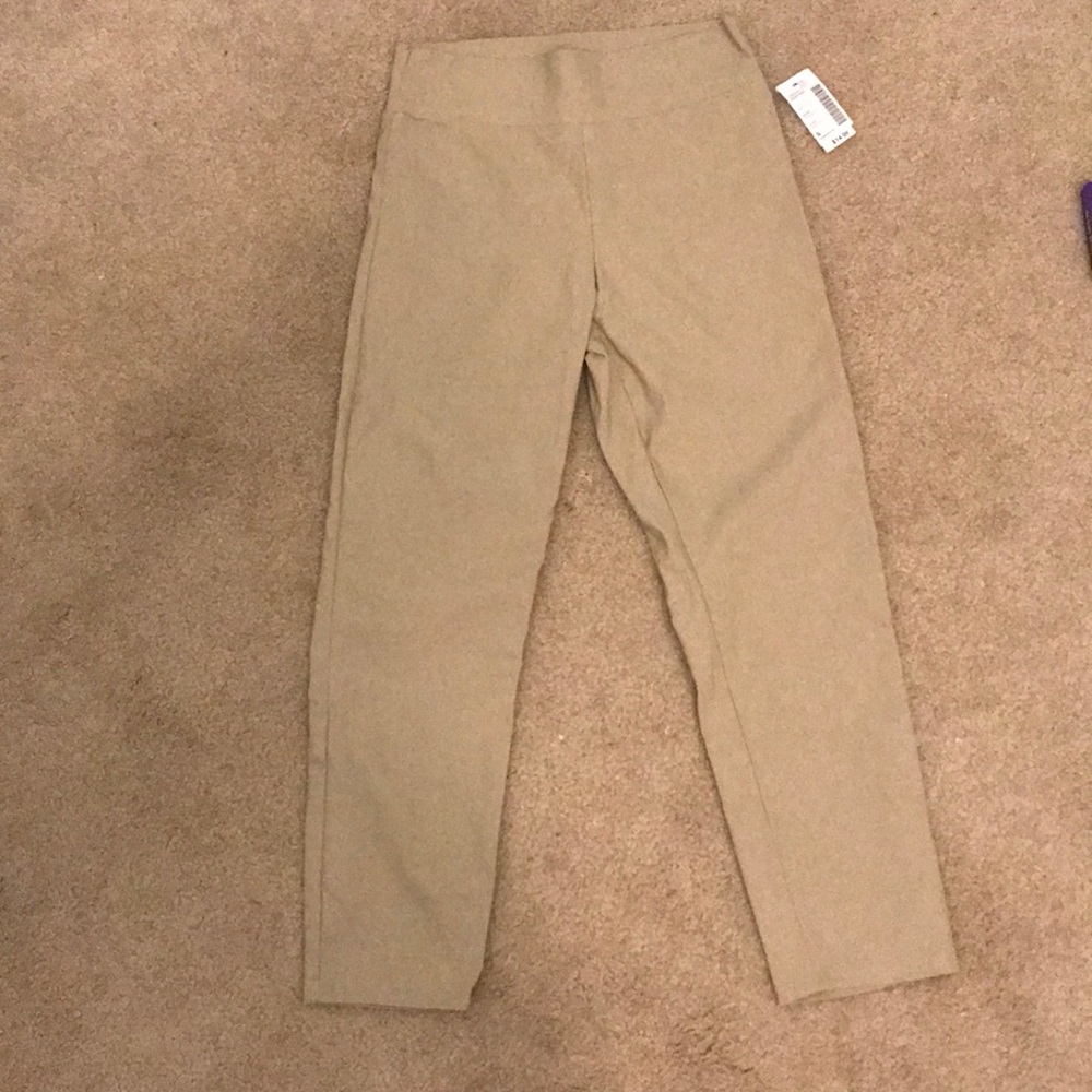 Capri length Khaki leggings